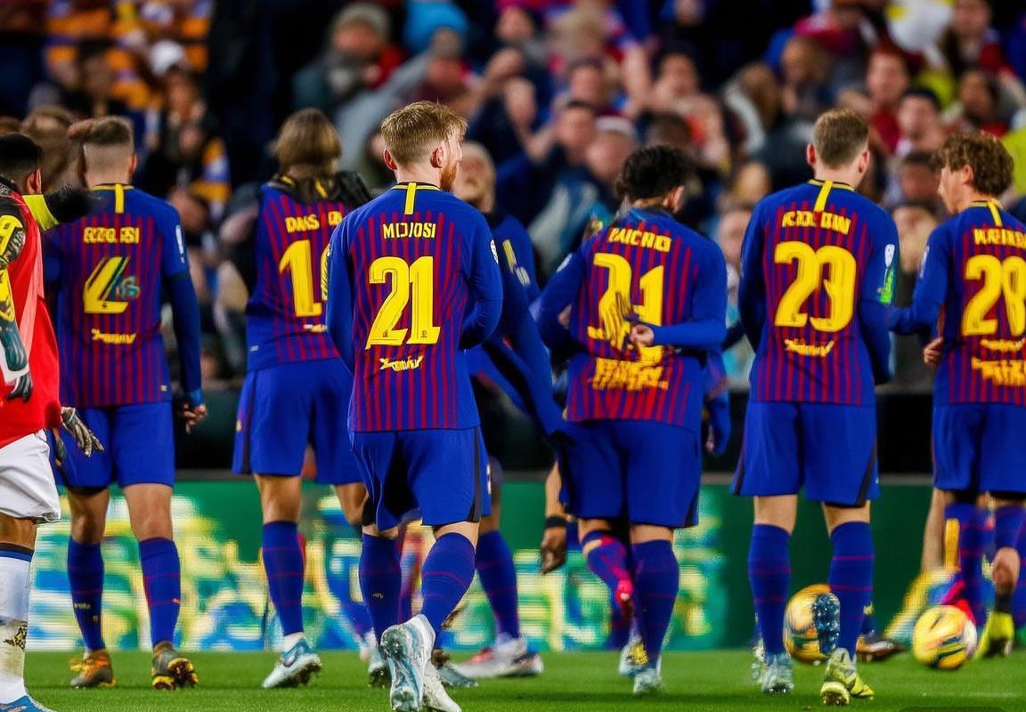 巴塞罗那VS阿拉维斯：激战在即，战术对决与球星挑战(图3)