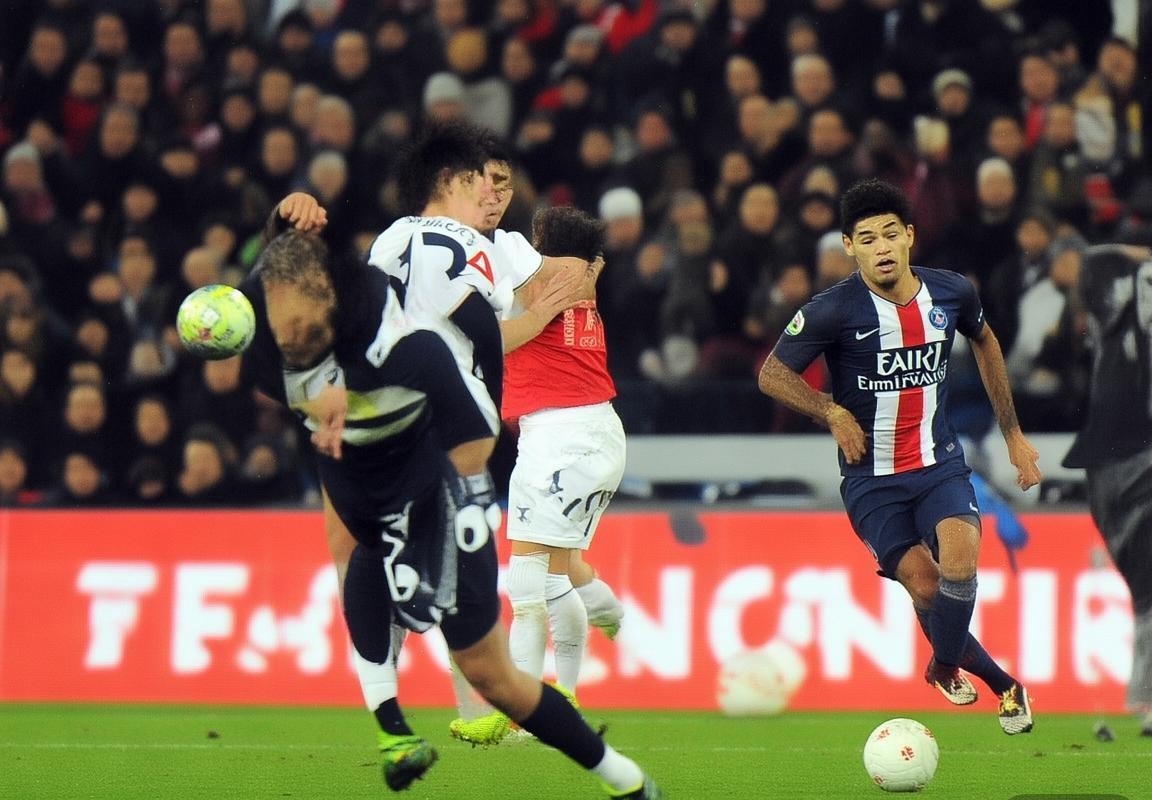 巴黎圣日耳曼对热刺：巅峰对决回顾与未来展望(图2)